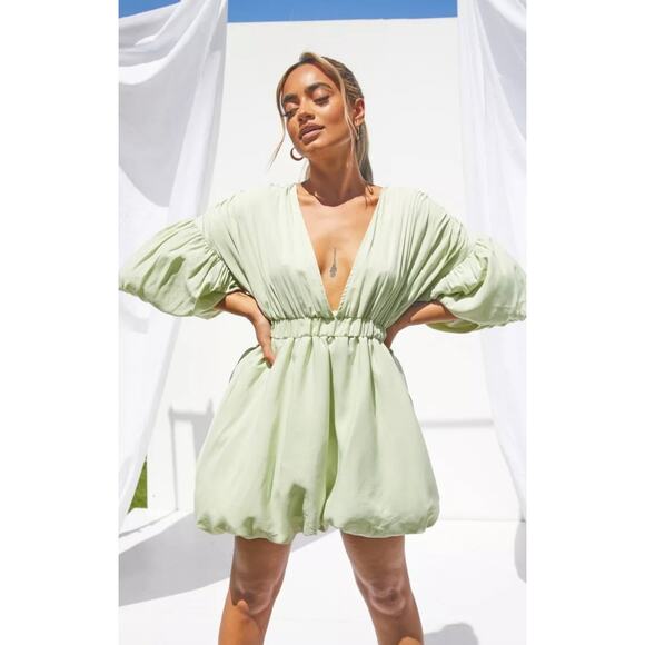 Pretty Little Thing Pistachio Puff Sleeve Puffball Hem Shift Dress US 6 Mini - Picture 1 of 7